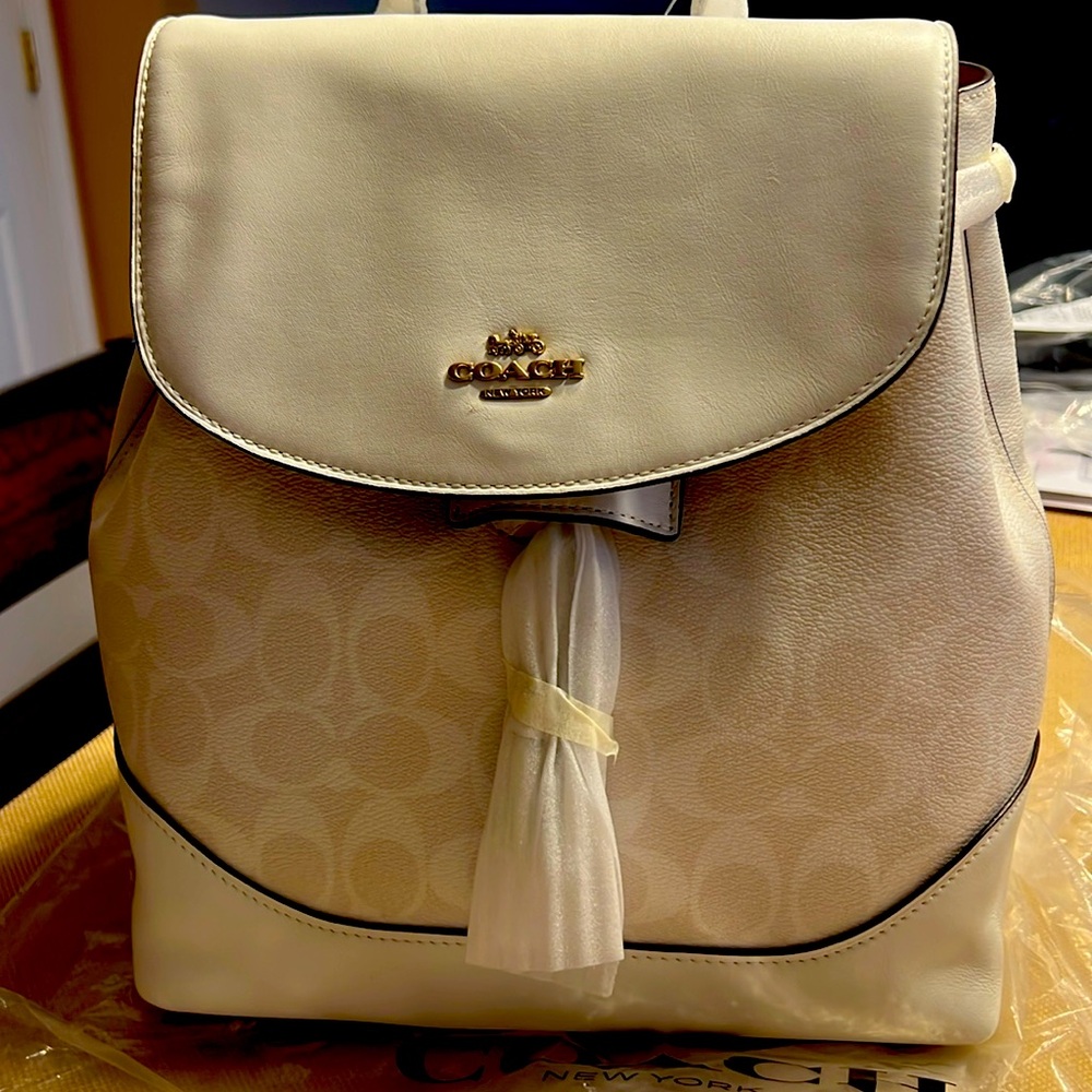 Beaut  Cream-colored back pack